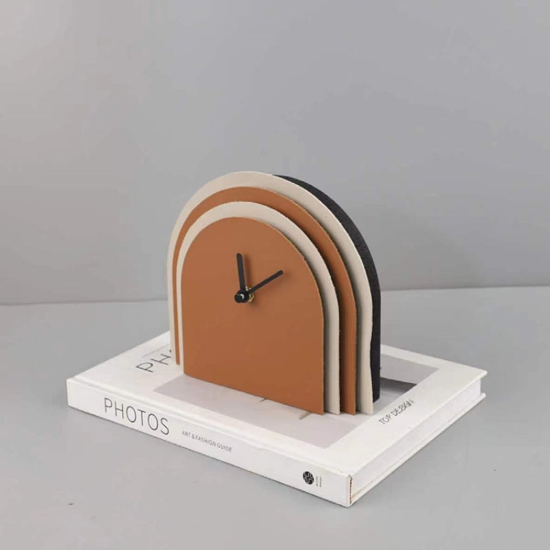 Arcus – Geometric Arch Clock