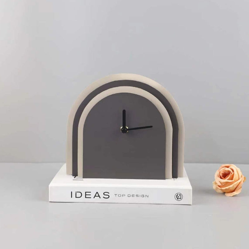 Arcus – Geometric Arch Clock