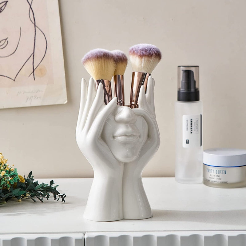Daydream – Ceramic Face Vase