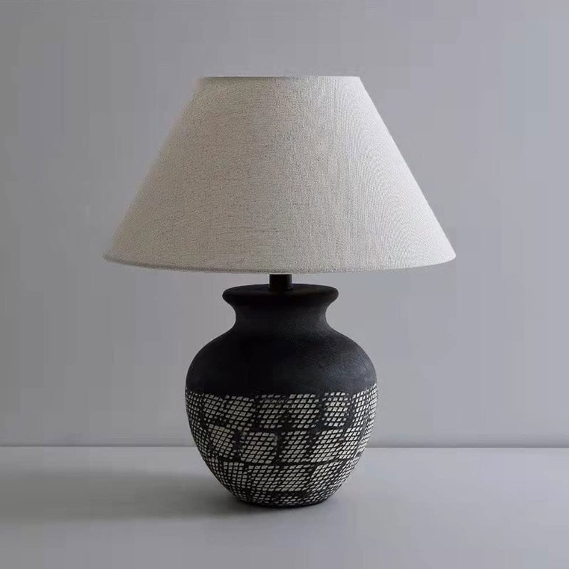 Obsidian – Ceramic Table Lamp