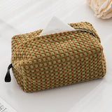 Lumaire – Knitted Tissue Holder