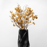 ShadowTwist – Resin Vase