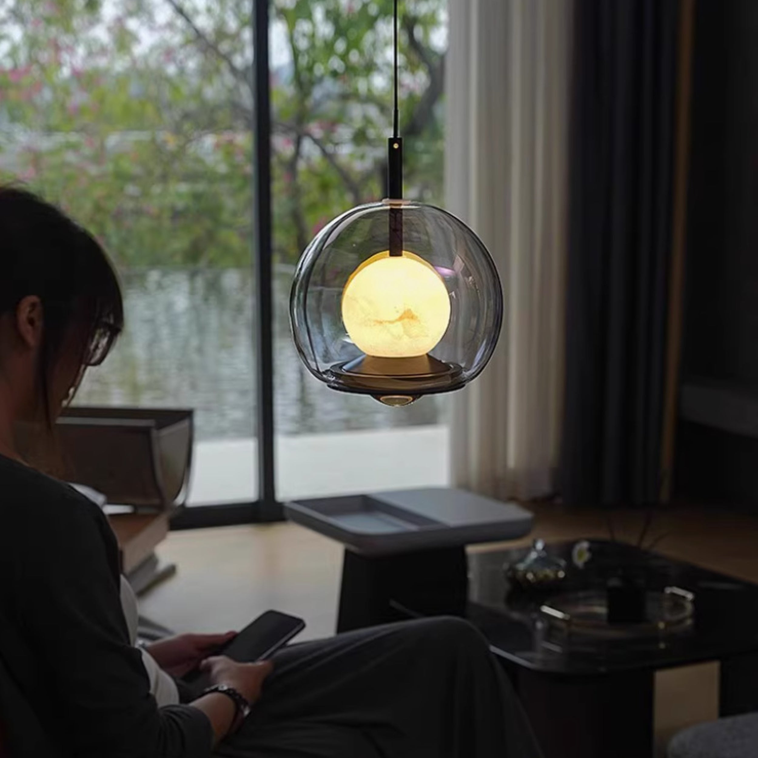 Horizon – Alabaster Pendant Light