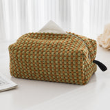 Lumaire – Knitted Tissue Holder