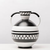 GeoStream – Resin Vase