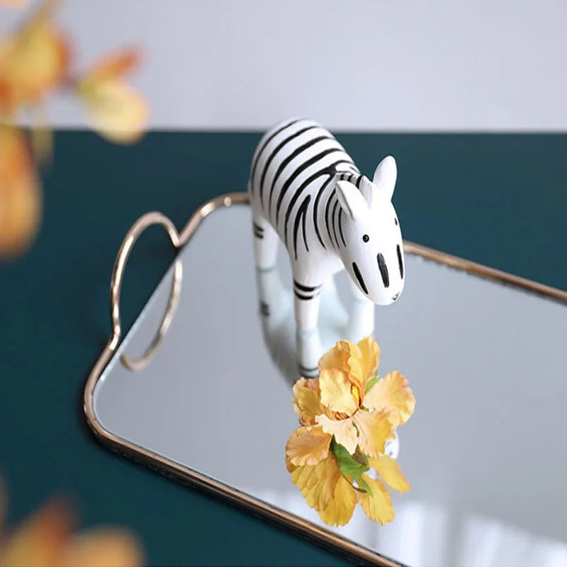 Eloura – Mirrored Metal Tray